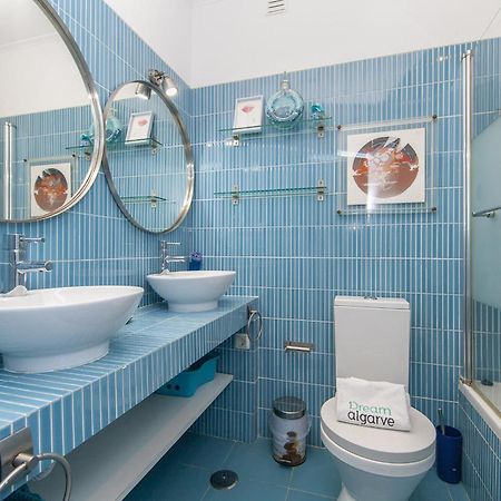 C22 - Beco Do Poco Beach Townhouse In Praia Da Luz Bagian luar foto