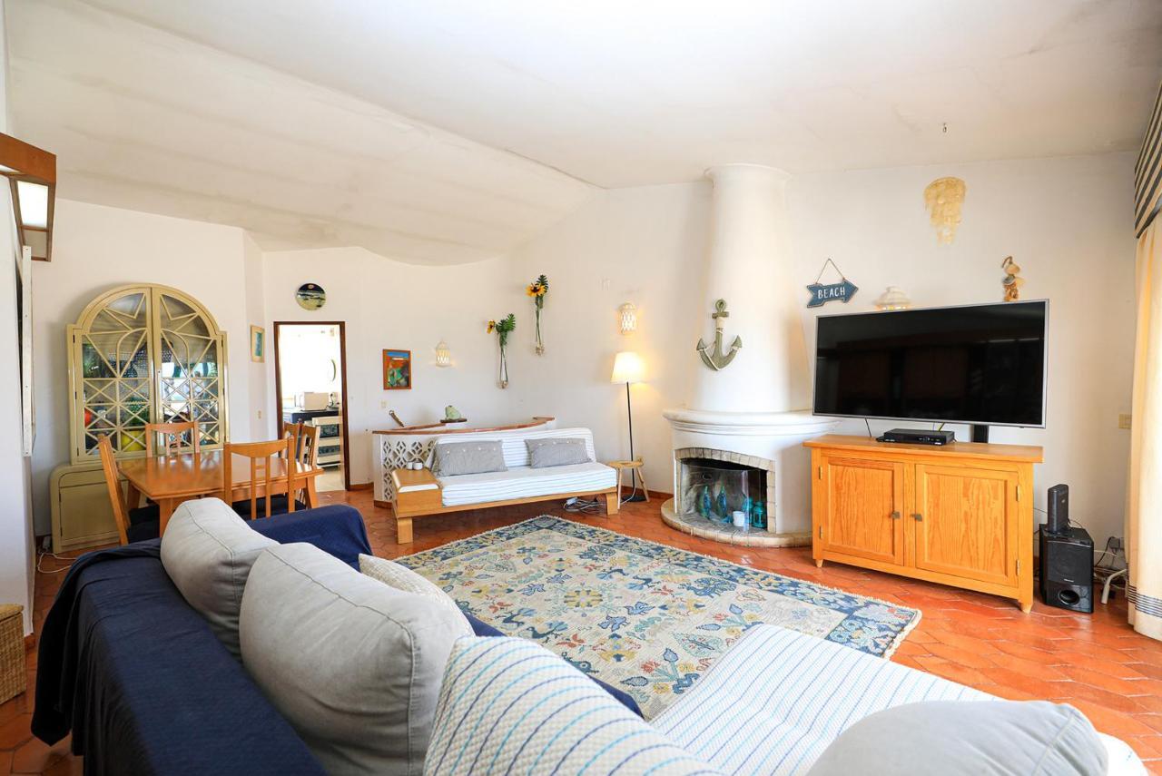 C22 - Beco Do Poco Beach Townhouse In Praia Da Luz Bagian luar foto