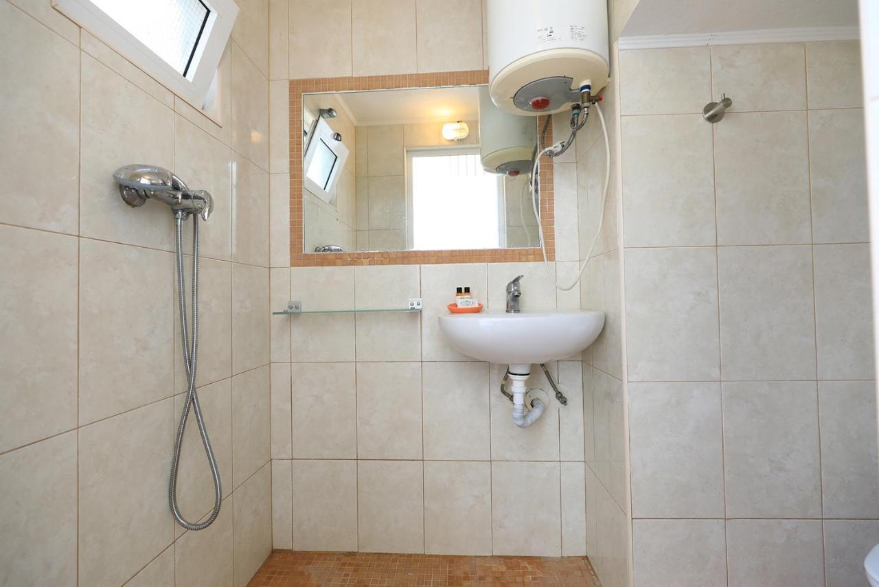 C22 - Beco Do Poco Beach Townhouse In Praia Da Luz Bagian luar foto