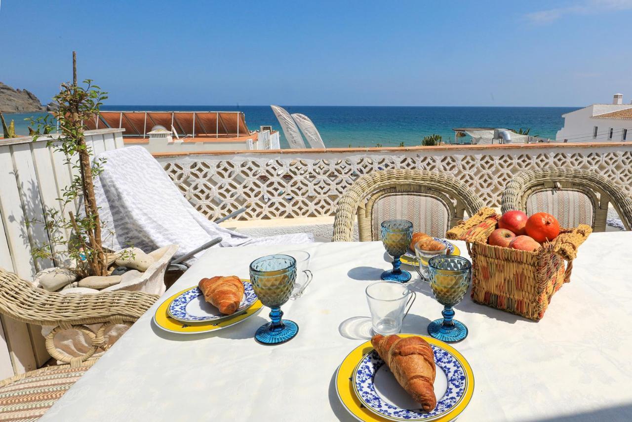 C22 - Beco Do Poco Beach Townhouse In Praia Da Luz Bagian luar foto