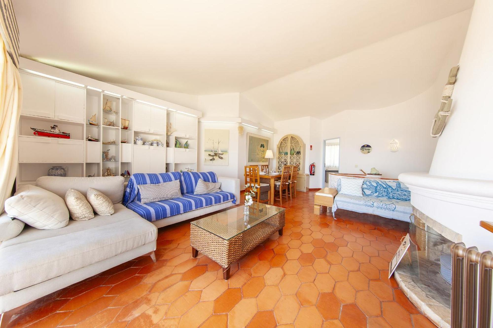 C22 - Beco Do Poco Beach Townhouse In Praia Da Luz Bagian luar foto