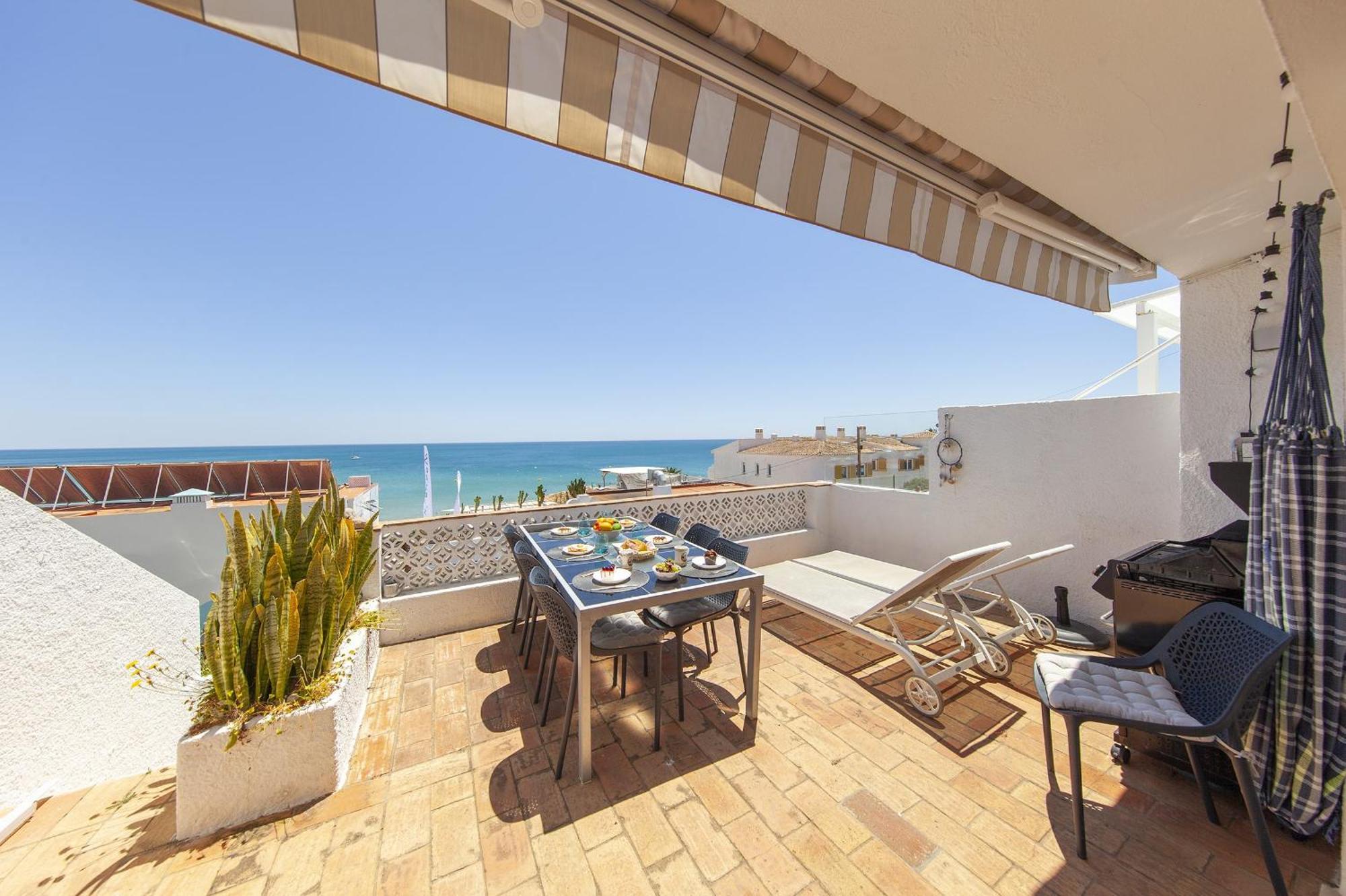 C22 - Beco Do Poco Beach Townhouse In Praia Da Luz Bagian luar foto