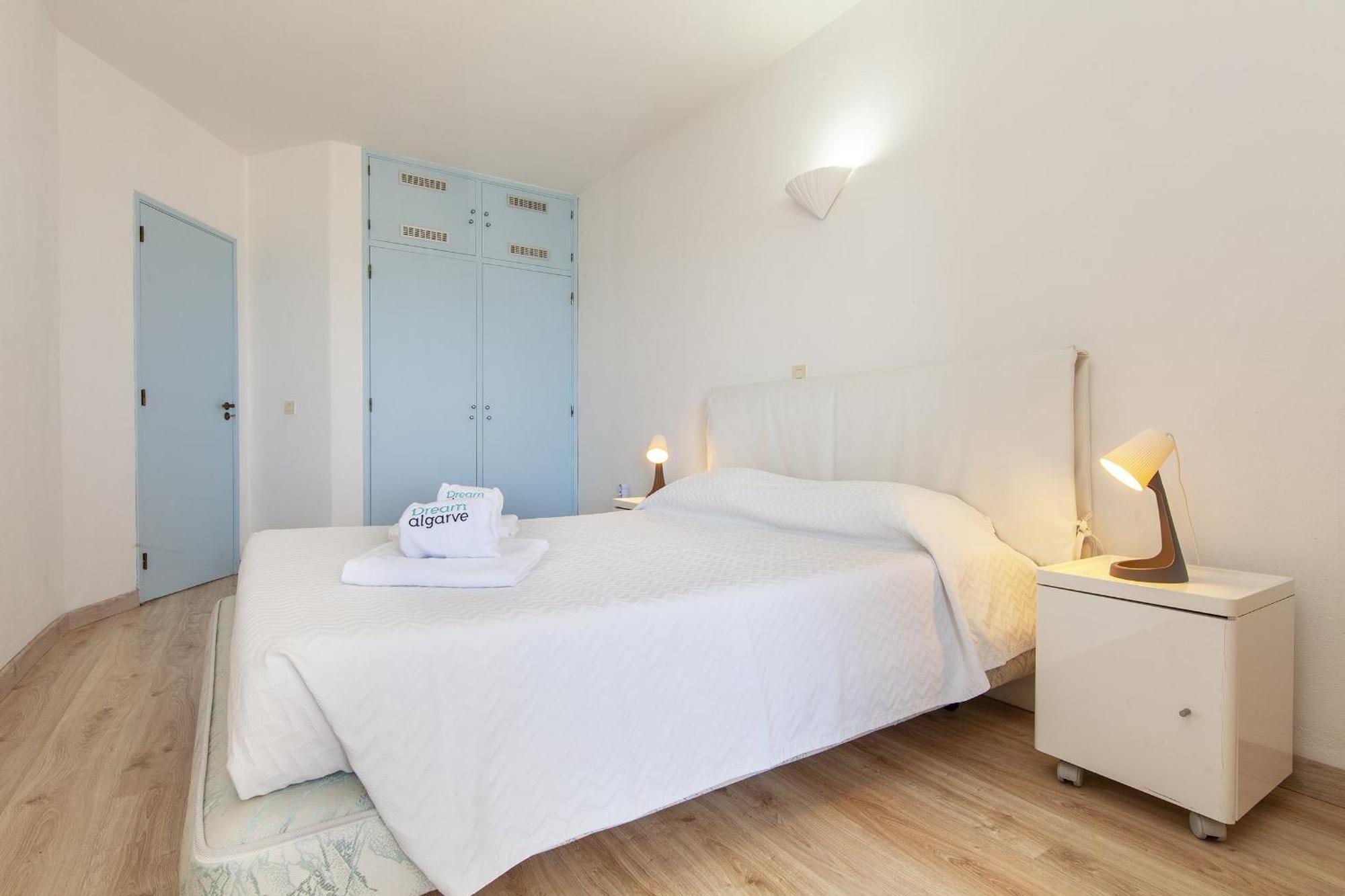 C22 - Beco Do Poco Beach Townhouse In Praia Da Luz Bagian luar foto