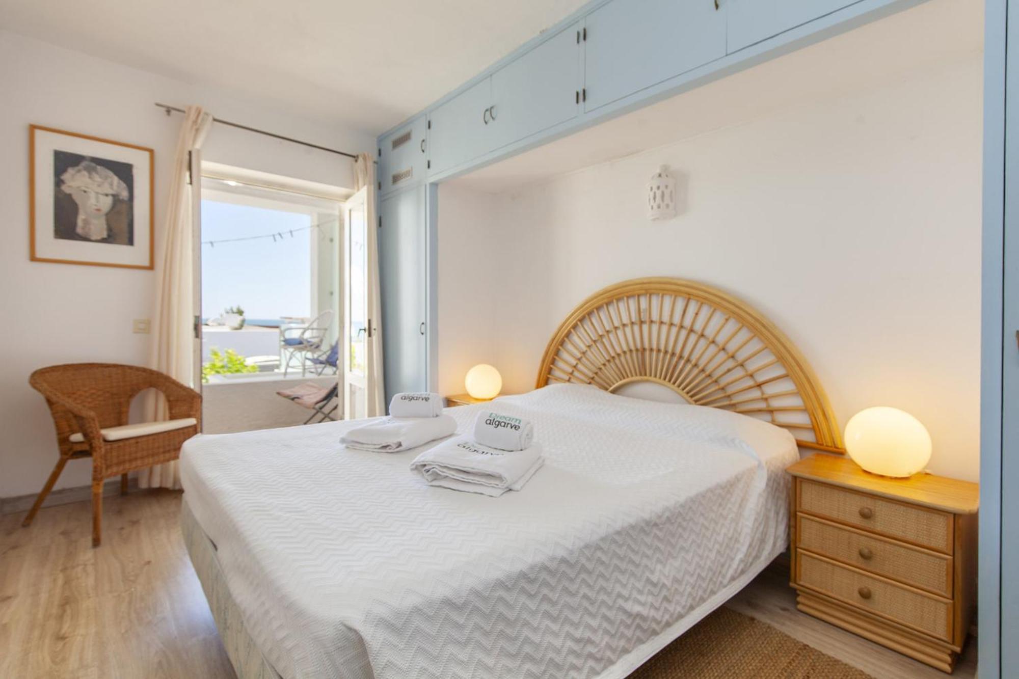 C22 - Beco Do Poco Beach Townhouse In Praia Da Luz Bagian luar foto
